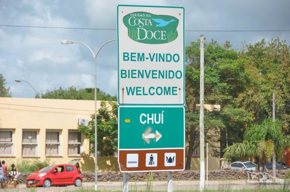 Vindos do Uruguai, chegamos a Chuí, no Rio Grande do Sul, cidade mais austral do Brasil